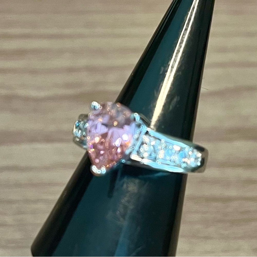 Sliver ring with gem